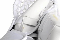 Bauer Vapor Hyperlite2 Senior Goalie Catcher 13 Bauer Vapor Hyperlite2 Senior Goalie Catcher -Pro Hockey Gear 1061626 BTH23 GOAL STICKS ELITE SR MTOBLACK catalog front 2d118db7 16d6 4393 b733 70bdb9e63be0