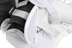 Bauer Vapor Hyperlite2 Senior Goalie Catcher 14 Bauer Vapor Hyperlite2 Senior Goalie Catcher -Pro Hockey Gear 1061626 BTH23 GOAL STICKS ELITE SR MTOBLACK catalog front a2a37b85 c163 4f5a a5d2 795de70021e9